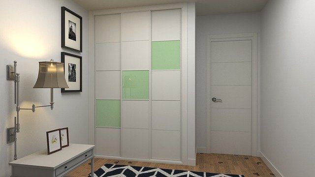 vestavěná skříň - zelenobílé čtverce